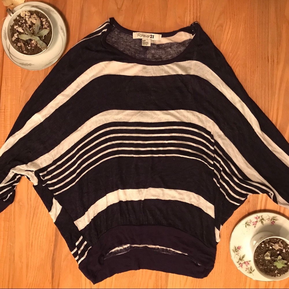 Light weight sweater